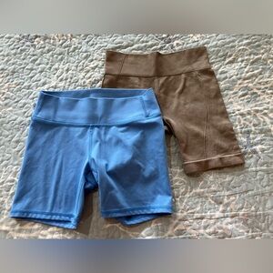 All in motion girls medium (8) biker style shorts